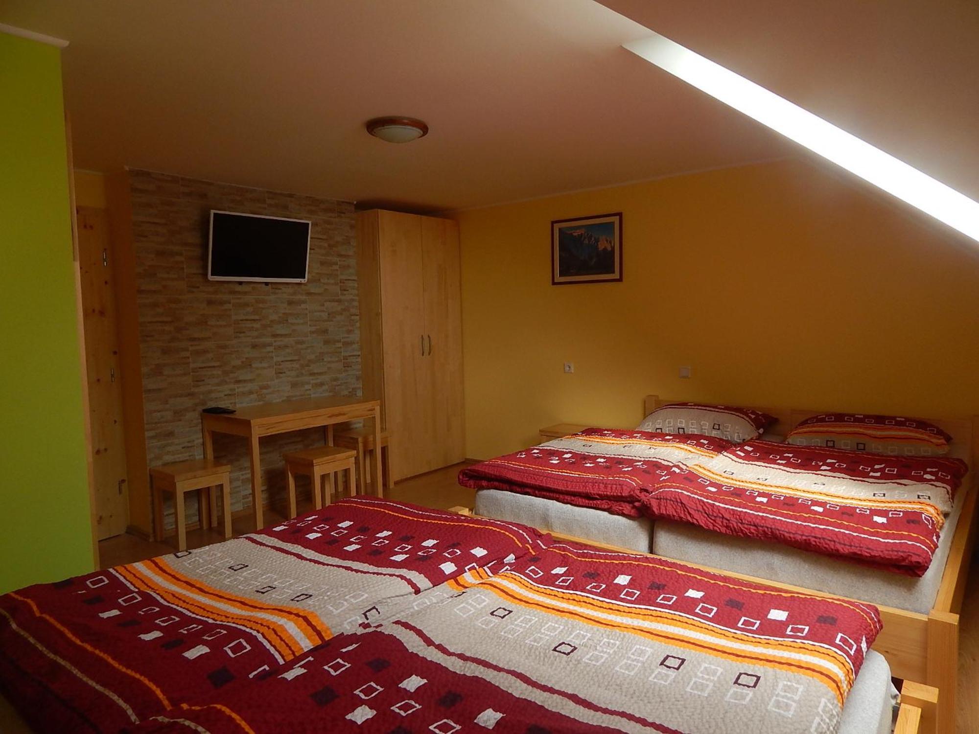 Guest House Pr Ambruzarju & Apartments Cerklje na Gorenjskem Eksteriør bilde