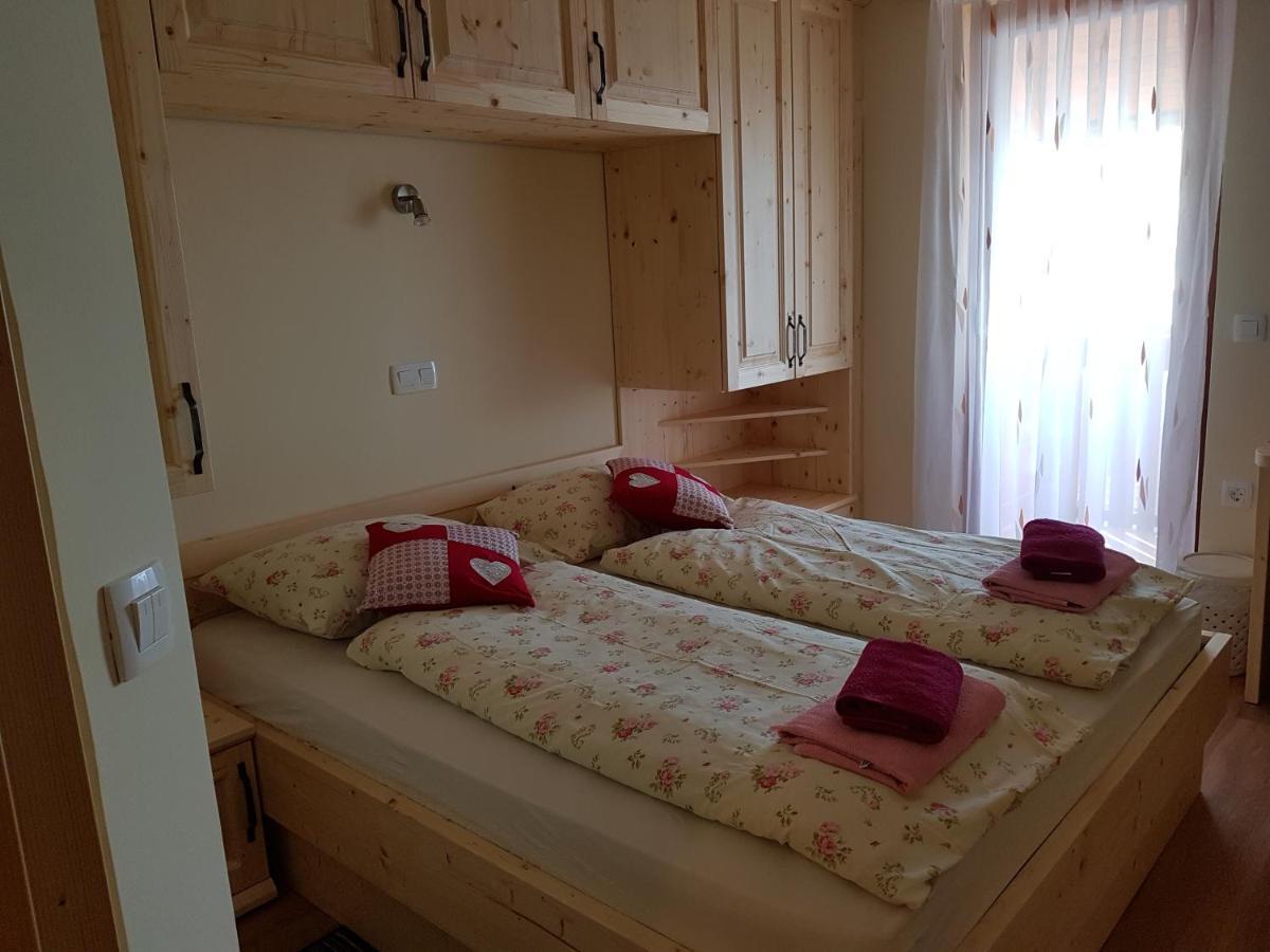 Guest House Pr Ambruzarju & Apartments Cerklje na Gorenjskem Eksteriør bilde